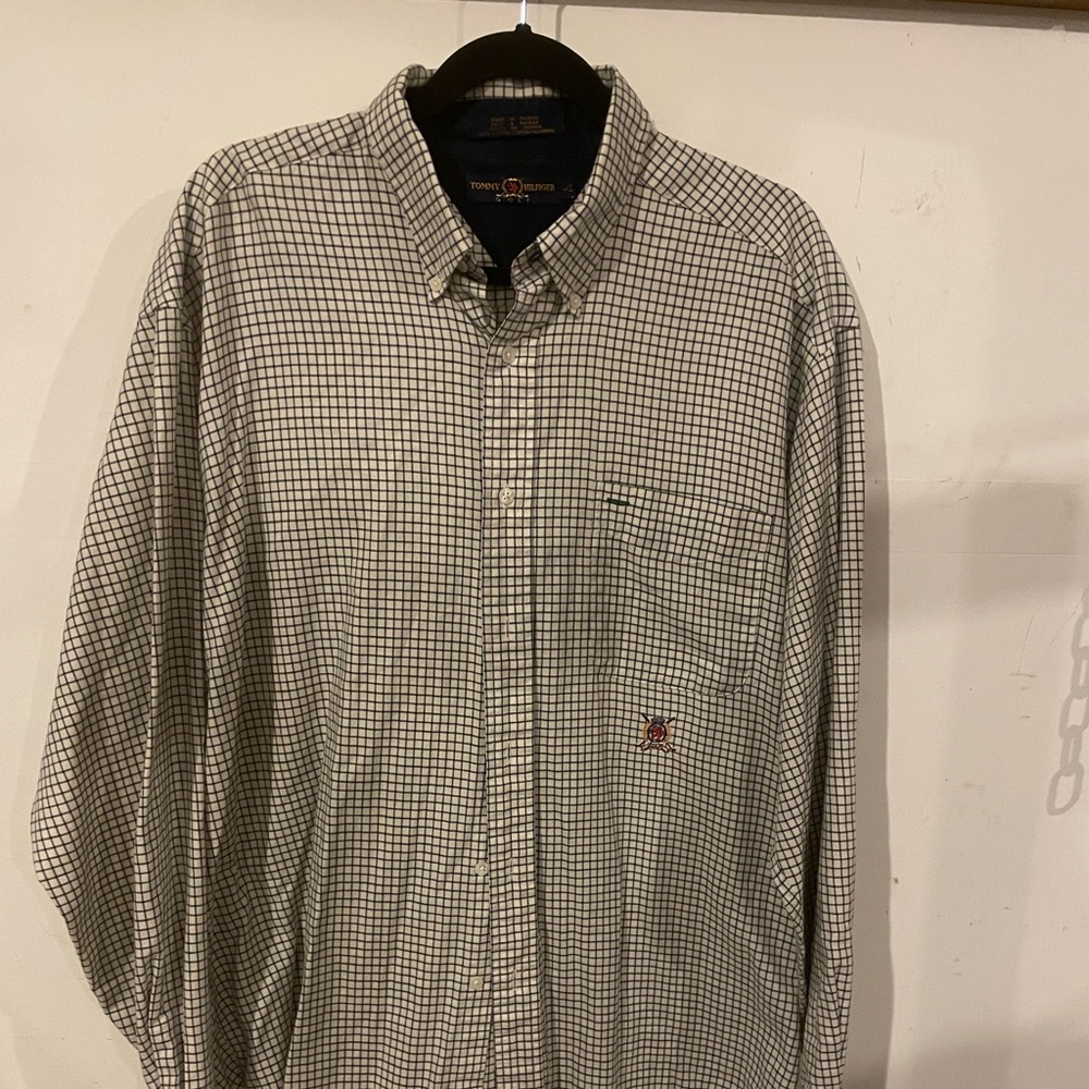 Tommy Hilfiger button down shirt Large